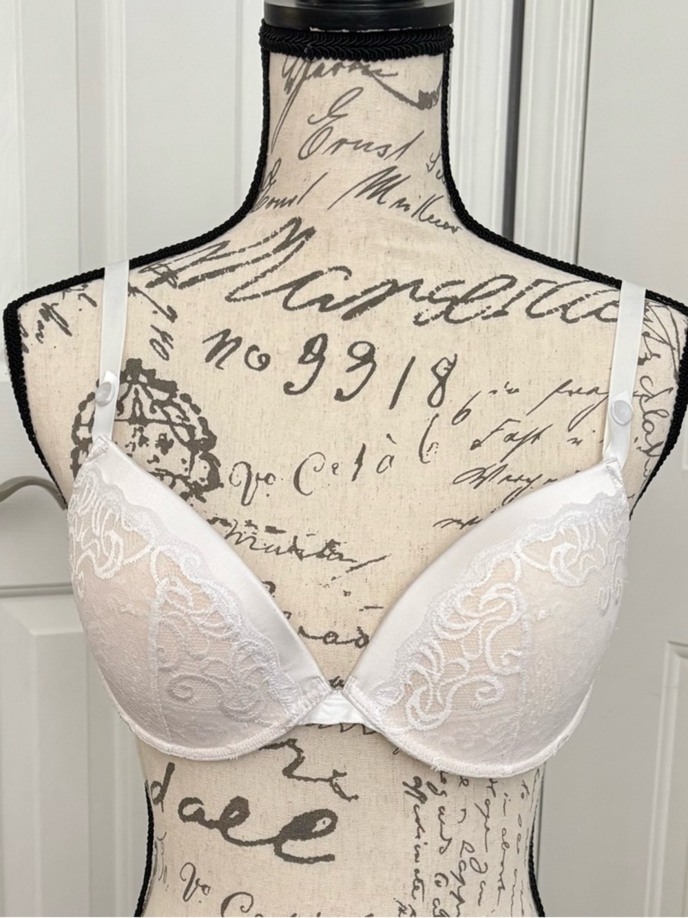 La Perla Studio Lace Underwire Ivory Bra 38B